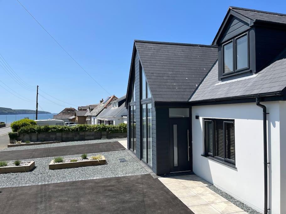 Seacliff, Broad Haven. Villa ภายนอก รูปภาพ